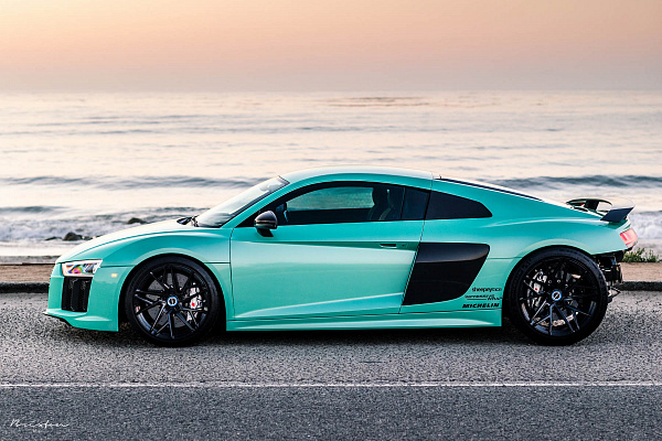Фото дисков Brixton Forged PF8 Черный глянец на Audi R8 (4S)