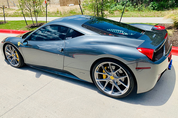 Фото дисков HRE P101 Глянцевый тонированный лак на Ferrari 458