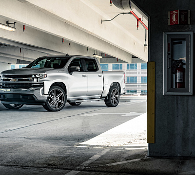Фото дисков Vossen HF6-2 на Chevrolet Silverado IV