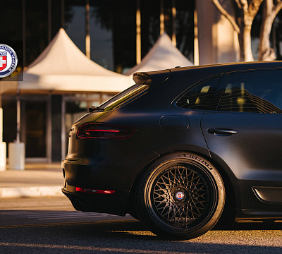 Фото дисков HRE 501 на Porsche Macan I