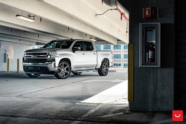 Фото дисков Vossen HF6-2 Алмазная проточка на Chevrolet Silverado IV