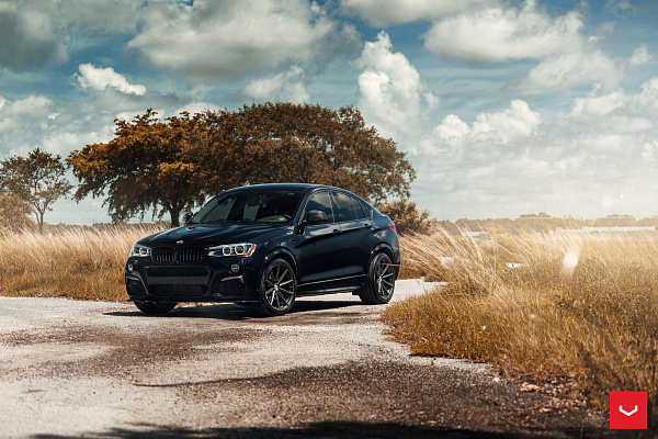 Фото дисков Vossen VFS-10 Глянцевый графит на BMW X4 (F26)