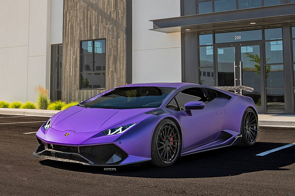 Фото дисков Strasse Wheels SV15T Deep Concave FS Черный матовый на Lamborghini Huracan