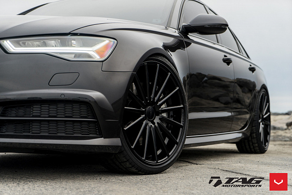 Фото дисков Vossen VFS-2 Черный глянец на Audi A/RS 6 (C7)