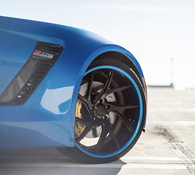Фото дисков Savini SV67 на Chevrolet Corvette C7