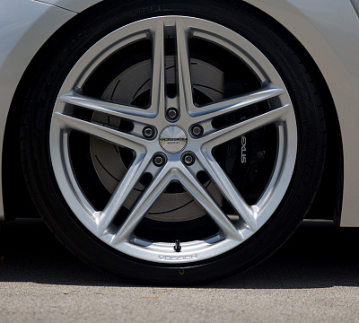 Фото дисков Vossen VFS-5 на Lexus RC