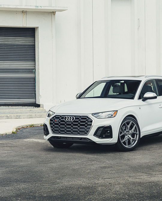 Фото дисков HF-5 Серебро на Audi Q5 GU