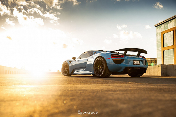 Фото дисков Anrky AN38 Черный сатин на Porsche 918 Spyder