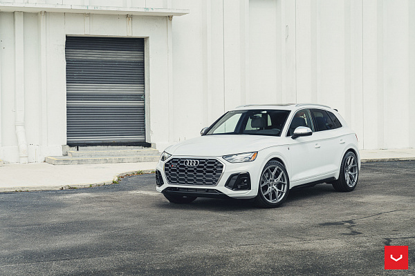 Фото дисков Vossen HF-5 Серебро на Audi Q5 GU