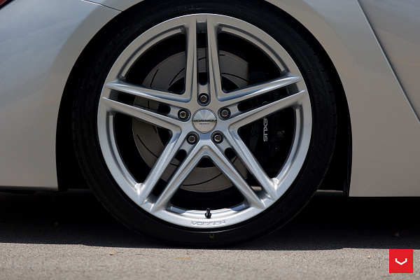Фото дисков Vossen VFS-5 Серебро на Lexus RC