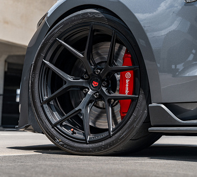 Фото дисков Vossen S21-01 на Ford Mustang VI