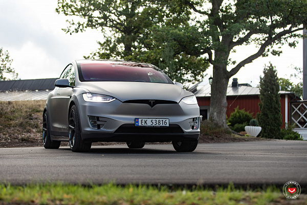 Фото дисков Vossen CG-205T Глянцевый графит на Tesla Model X