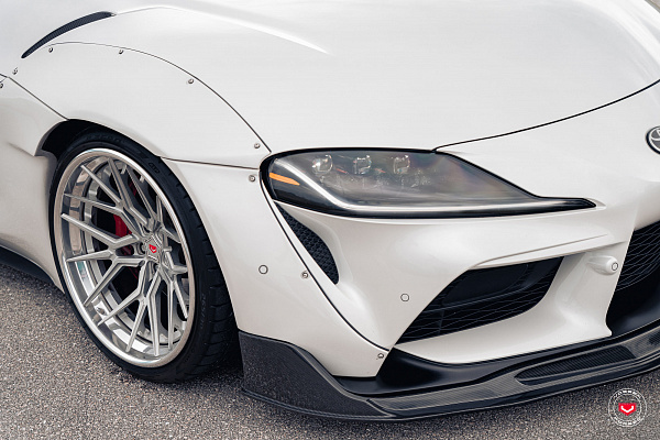Фото дисков Vossen M-X3 (3-Piece) Глянцевый тонированный лак на Toyota Supra A90