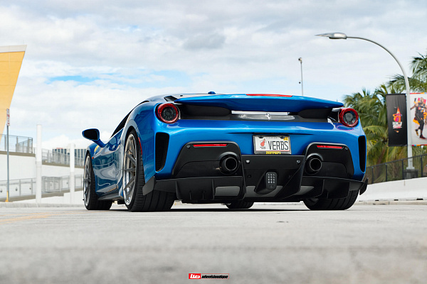 Фото дисков HRE S104SC Сатиновый тонированный лак на Ferrari 488