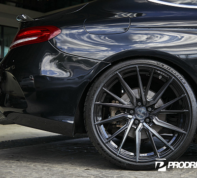Фото дисков Vossen HF-4T на Mercedes-Benz C-Class (W205)