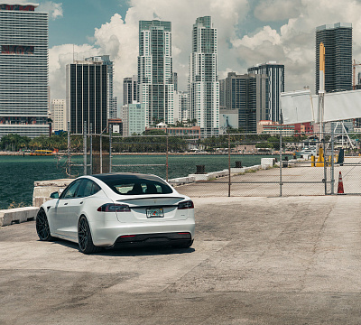Фото дисков Vossen HF-7 на Tesla Model S