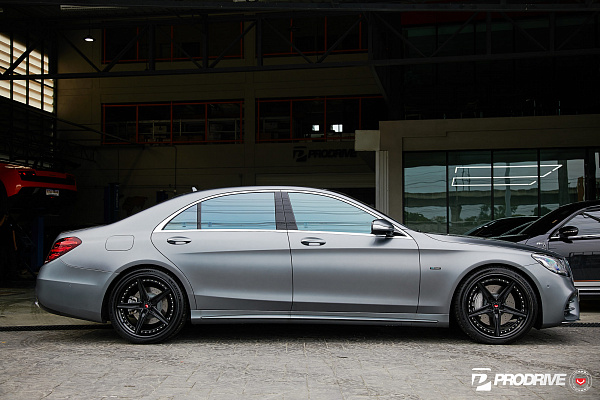 Фото дисков Vossen M-X5 (3-Piece) Черный сатин на Mercedes-Benz S-Class (W222, C217)