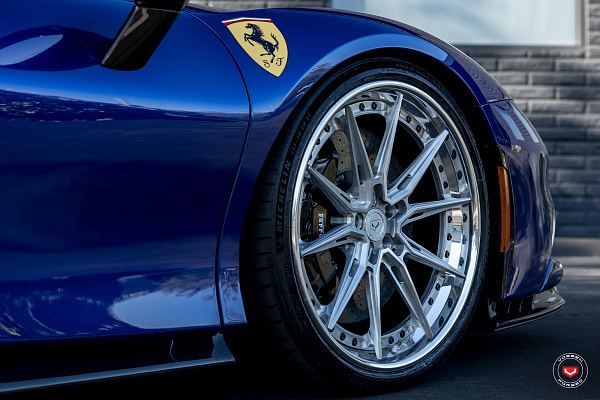 Фото дисков Vossen EVO-2R (3-Piece) Глянцевый лак на Ferrari SF90