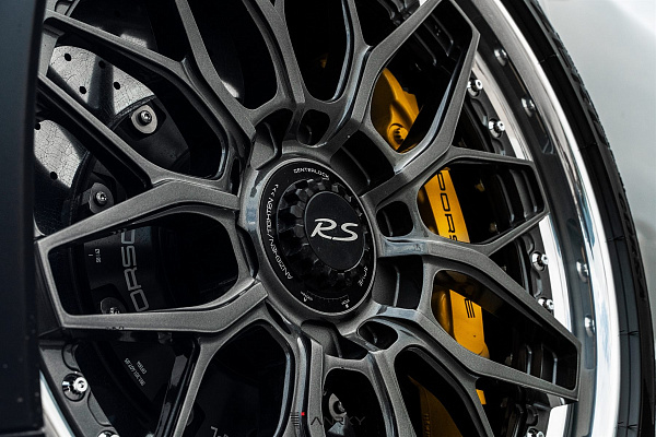 Фото дисков Anrky RS1 Черный глянец на Porsche 911 VII