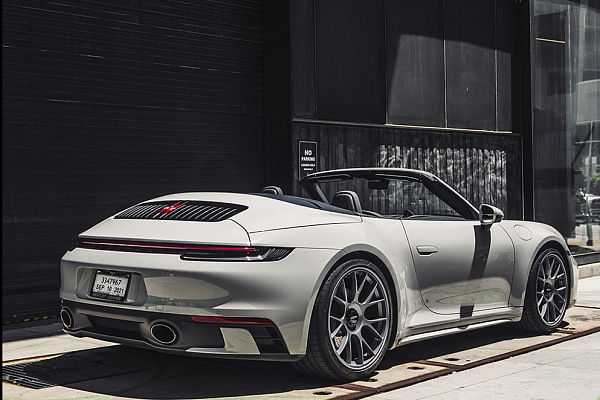 Фото дисков Rotiform TUF Серебро на Porsche 911 VIII