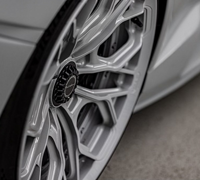 Фото дисков Brixton Forged PF14 R / RS на Lamborghini Huracan