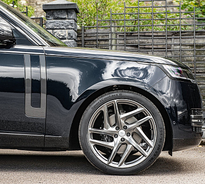 Фото дисков Kahn Type 52 RS на Range Rover V