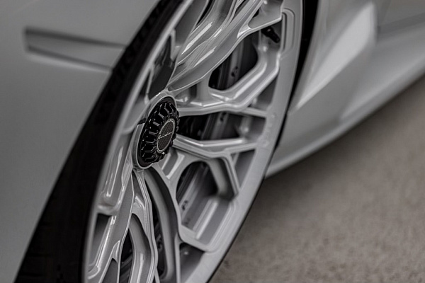Фото дисков Brixton Forged PF14 R / RS Другой цвет на Lamborghini Huracan