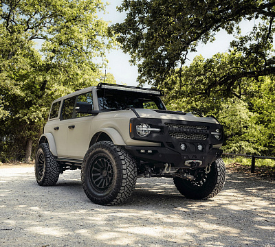 Фото дисков Black Rhino RAID на Ford Bronco