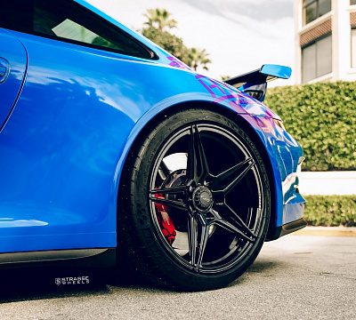 Фото дисков Strasse Wheels SV2 Deep Concave Monoblock на Porsche 911 VII