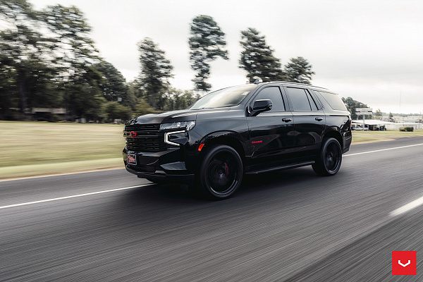 Фото дисков Vossen HF6-4 Черный глянец на Chevrolet Tahoe V