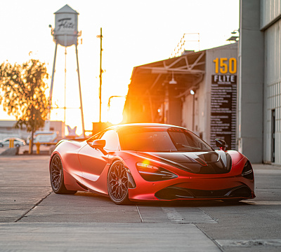 Фото дисков Brixton Forged CM6-R на McLaren 720S
