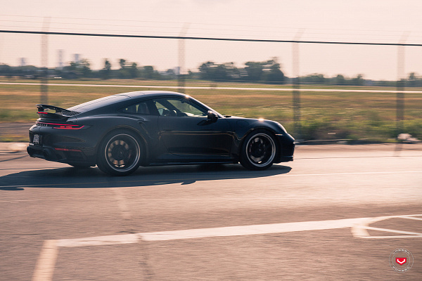 Фото дисков Vossen EVO-2R (3-Piece) Черный сатин на Porsche 911 VIII