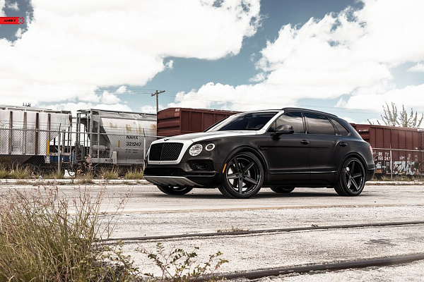 Фото дисков Anrky AN35 Черный сатин на Bentley Bentayga