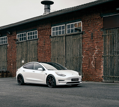 Фото дисков Vossen HF-3 на Tesla Model 3
