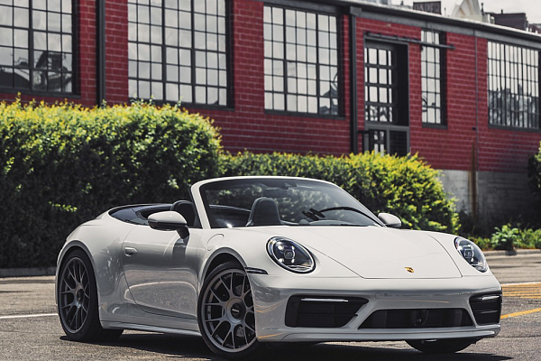 Фото дисков Rotiform TUF Серебро на Porsche 911 VIII