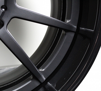 Strasse Wheels R10 Signature
