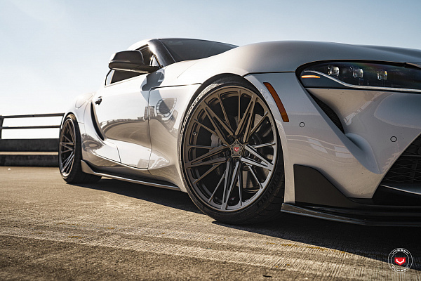 Фото дисков Vossen M-X6 Сатиновая бронза на Toyota Supra A90
