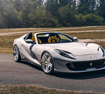 Фото дисков HRE S107SC на Ferrari 812