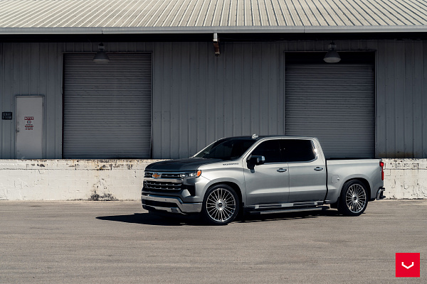 Фото дисков Vossen HF-8 Глянцевый лак на Chevrolet Silverado IV