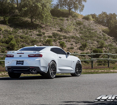 Фото дисков MRR FS01 на Chevrolet Camaro VI