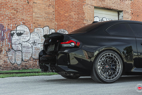 Фото дисков Vossen LC3-02 Глянцевый темный лак на BMW 2/M2 (G42/G87)