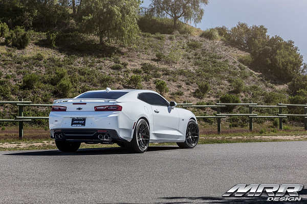Фото дисков MRR FS01 Черный глянец на Chevrolet Camaro VI