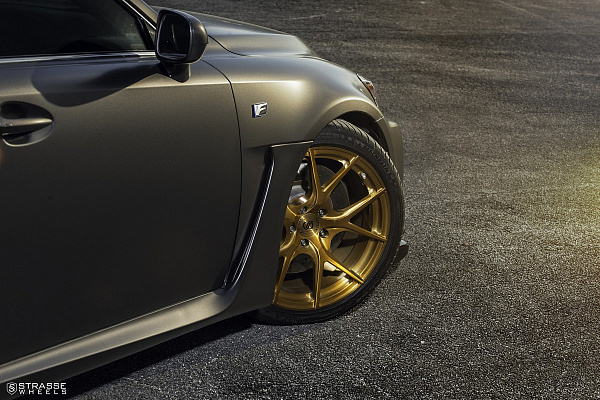 Фото дисков Strasse Wheels SM5R Deep Concave Monoblock Сатиновое золото на Lexus IS II