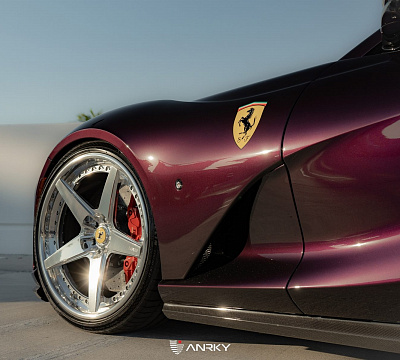Фото дисков Anrky RS5.3 на Ferrari 812