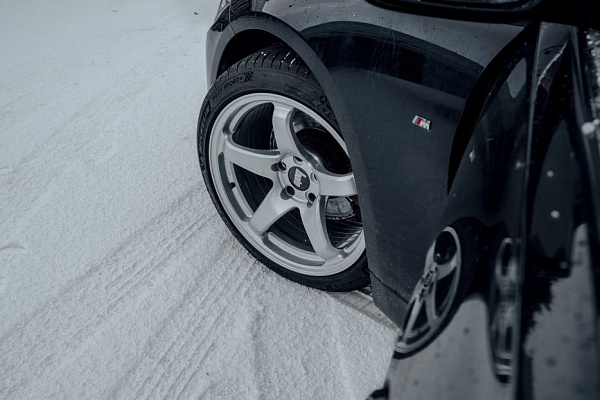 Фото дисков Bola B2R Сатиновый лак на BMW 3/M3 (F3x/F80)