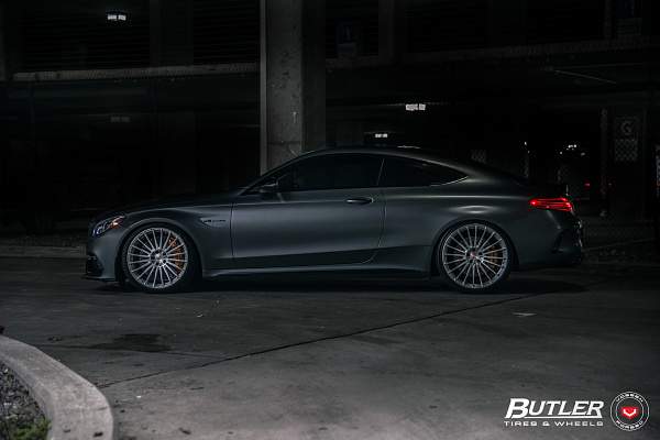 Фото дисков Vossen S17-04 Глянцевый темный лак на Mercedes-Benz C-Class (W205)