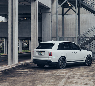 Фото дисков Vossen HF-9 на Rolls-Royce Cullinan