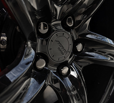 Фото дисков MRR F23 на Chevrolet Corvette C8
