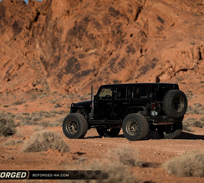 Фото дисков BC Forged LE72 // MLE72 на Jeep Wrangler III (JK)