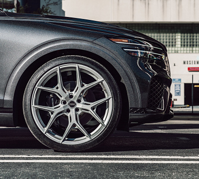 Фото дисков Vossen HF-5 на Genesis GV70